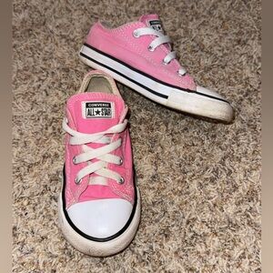 Pink converse kids 10